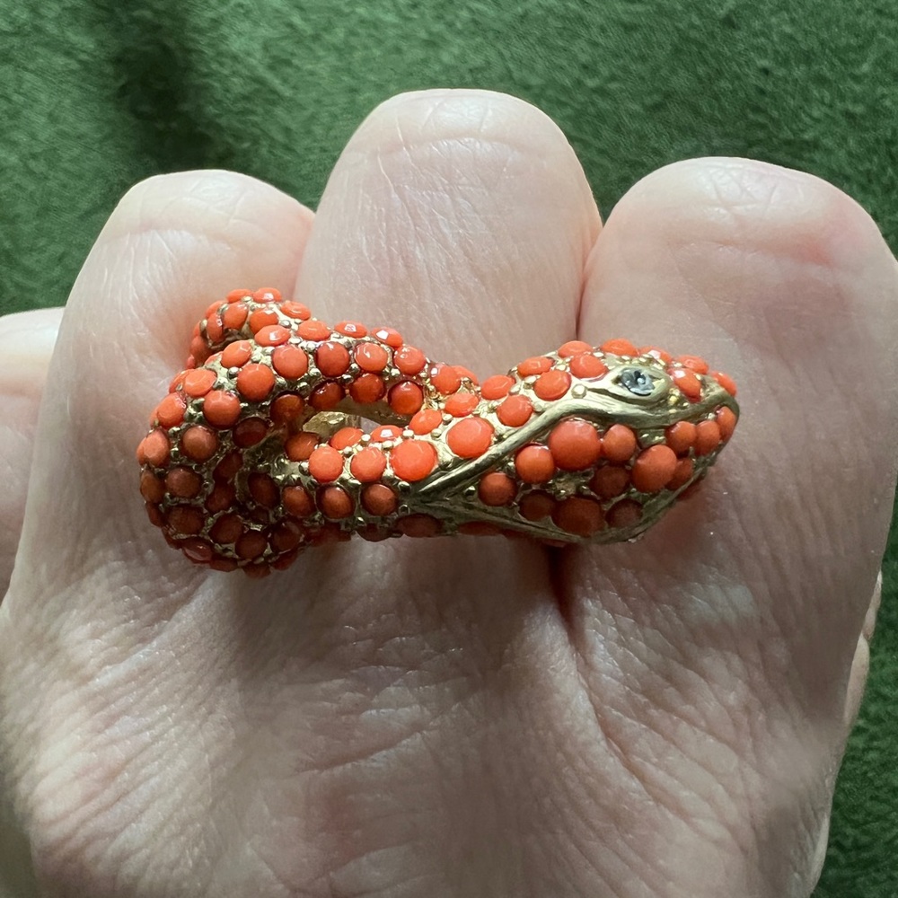 🐍Unique expandable bejeweled coral snake ring